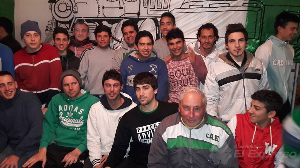 13654357_857237181087888_1619202513635116461_n