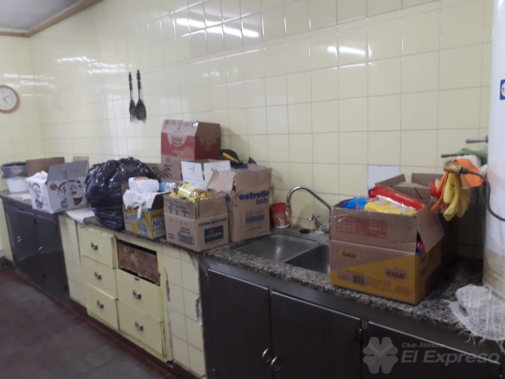 2B15F53B-6DCF-4D84-BDD4-C1E50D4ECFD4